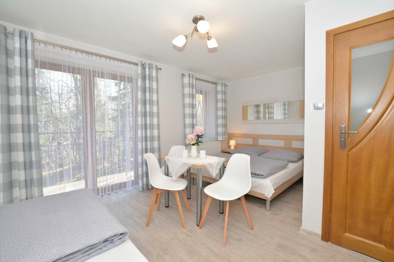Pokoje Goscinne Nowa Gran Zakopane Esterno foto